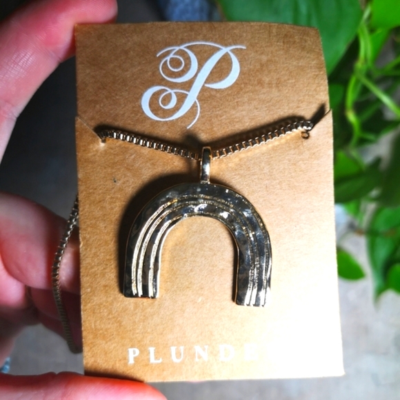 ☀️🆕 Gold Rainbow Necklace - Picture 4 of 5